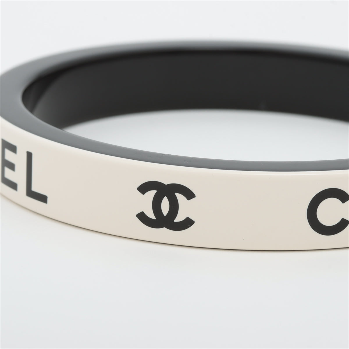 Shop CHANEL Bangles Costume Jewelry Casual Style Bracelets (ABC986 B16125  NW383, ABC986 B16125 NW384) by Stay-Gold.Japan | BUYMA